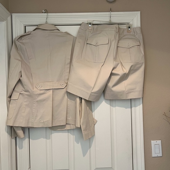 Cream Blazer Short Set - Picture 2 of 6